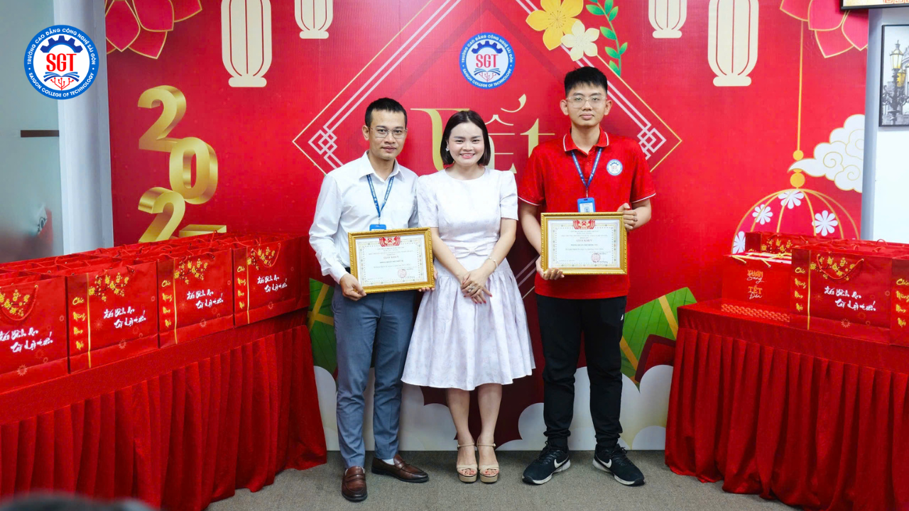 Phòng Quản trị thiết bị và thông tin