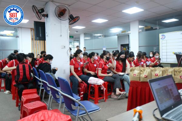 Xuân yêu thương Ất Tỵ 2025