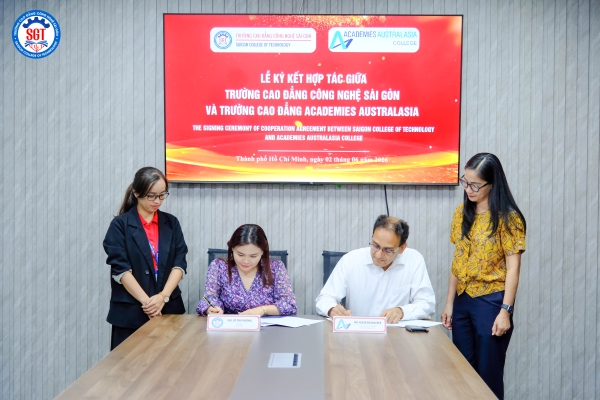 Đại diện giữa hai đơn vị tiến hành ký kết hợp tác