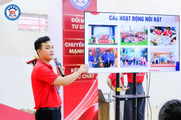 Một số hoạt động sinh viên và hoạt động đoàn hội nổi bật tại SGT được trình chiếu tại buổi sinh hoạt công dân SGT
